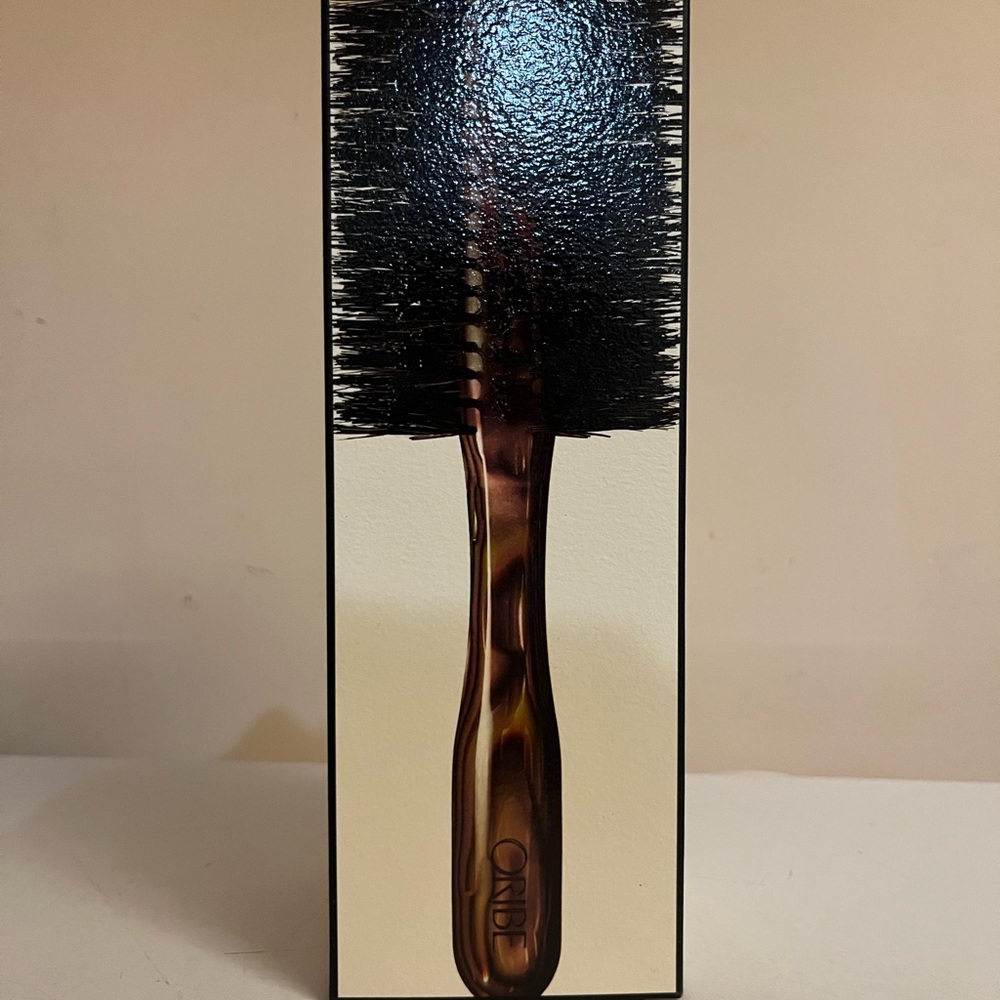 Oribe Italian Resin Large round  Hair Brush